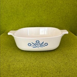 Corning Ware Vintage Cornflower Blue Floral Casserole Dish 1 quart p-1-b